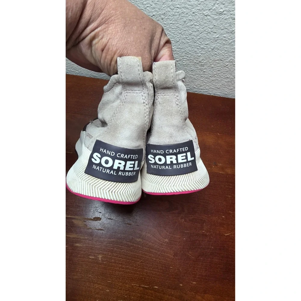 Sorel Out N About III Conquest‎ Waterproof Boots Girls 1 Grey Pink NY4554-603
